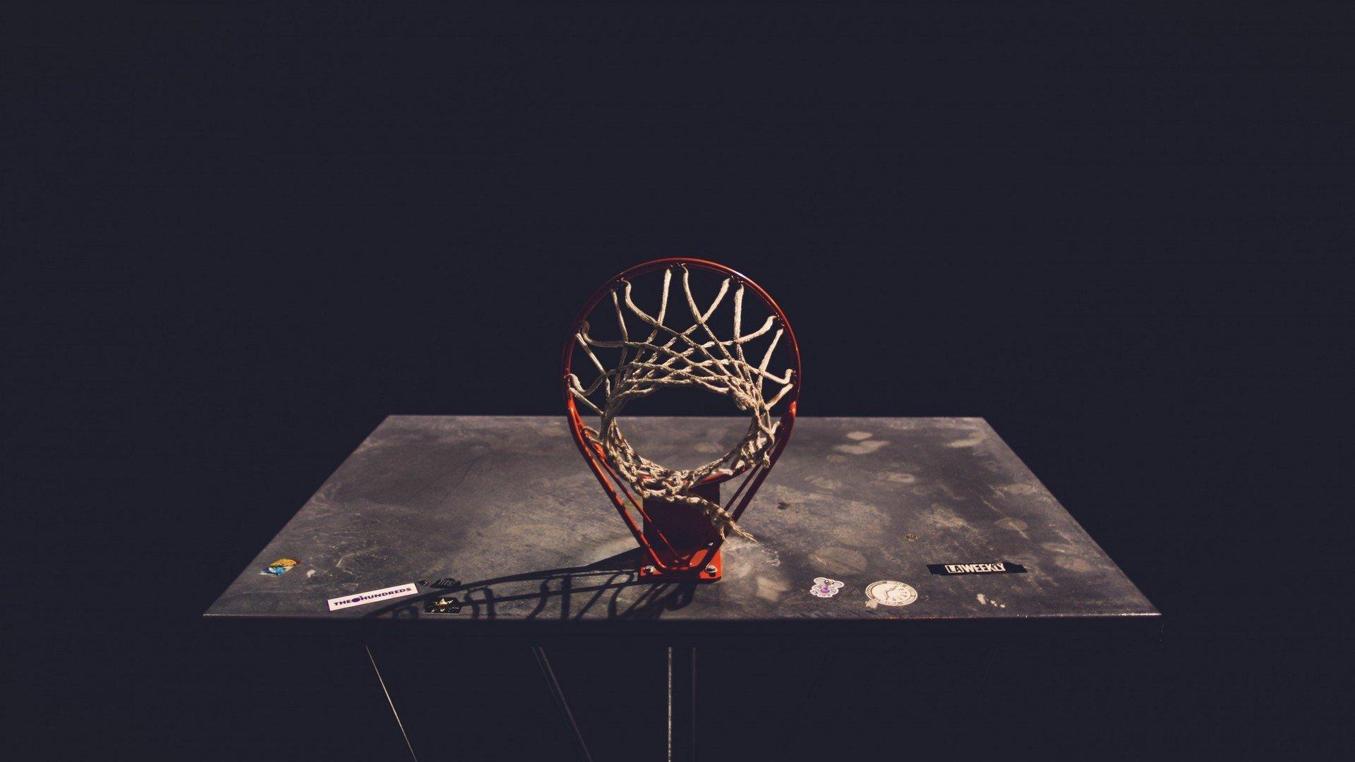 英超争冠白热化，曼城、阿森纳、利物浦三强鼎立，最后冲刺悬念迭起