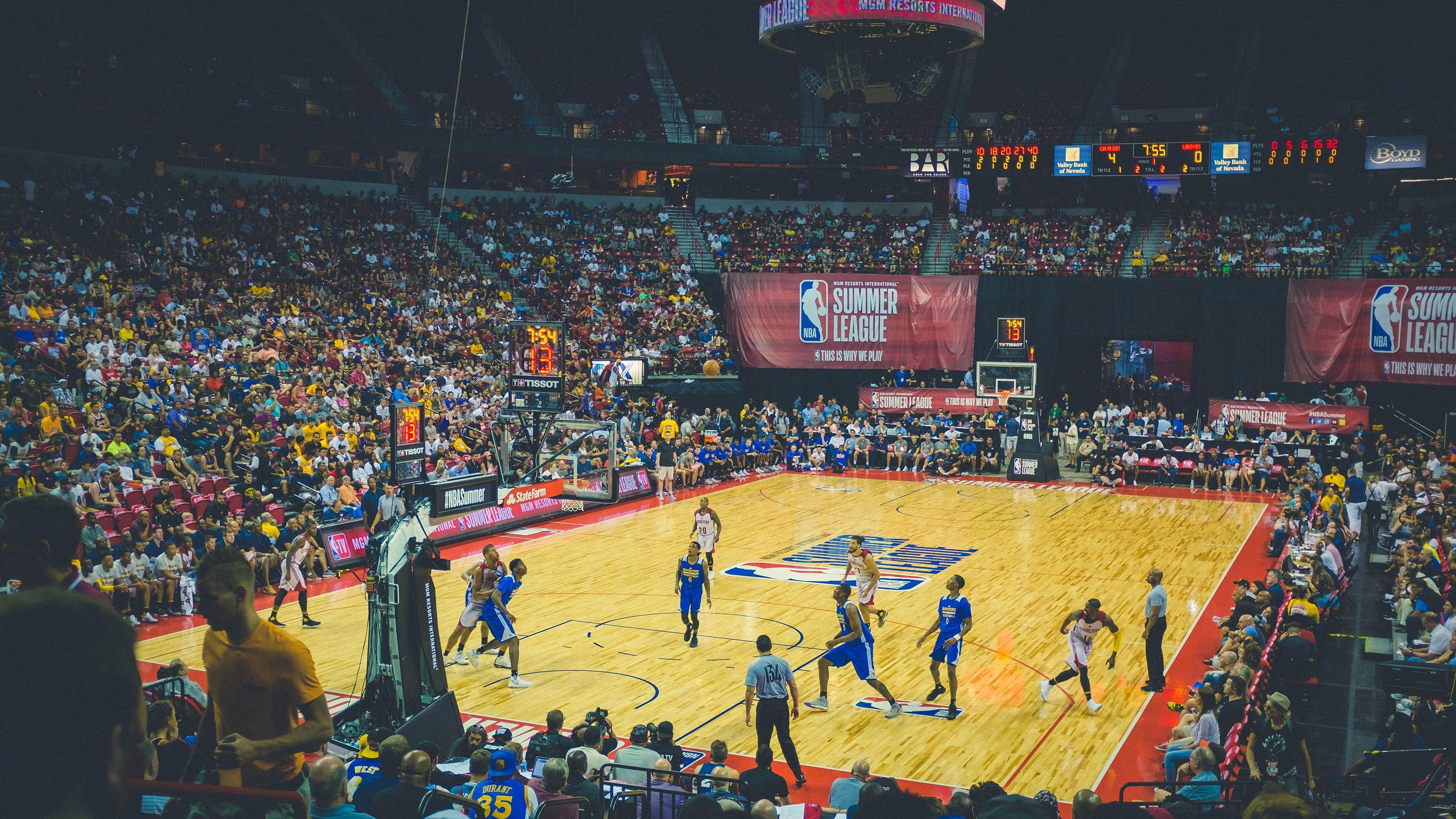 极限运动热潮席卷全球，挑战者刷新人类体能与勇气极限