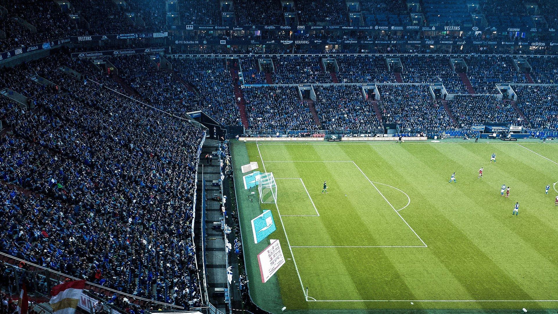 球迷文化新浪潮，激情、团结与文明的赛场交响曲